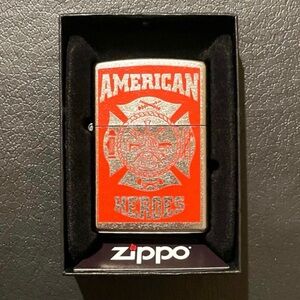 Zippo American Heroes Fire Fighter Firemen Emergency Services Silver Red Lighter